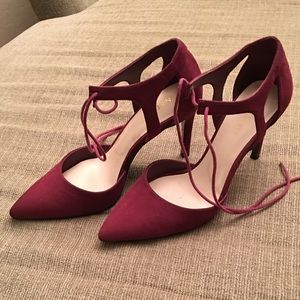 Nine West Burgundy Tie Up Pumps Sz 8