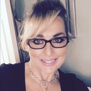 Meet your Posher, Kimberly