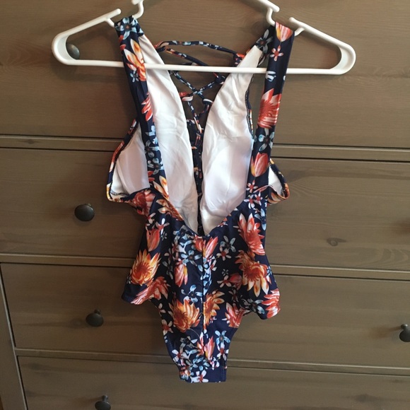 ⭐️1 Left ⭐️One Piece Floral Swimming Suit - Picture 5 of 7