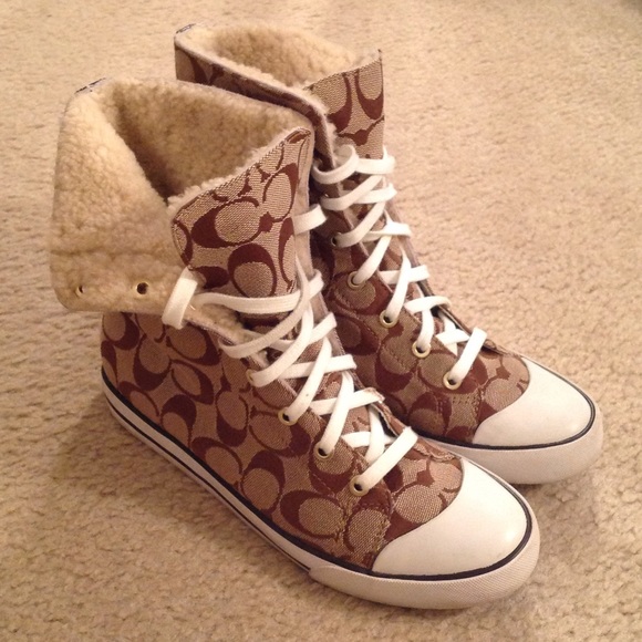 Coach Shoes - 🍃🌹 Coach - 'Bonney Shearling' Sneakers 🍃