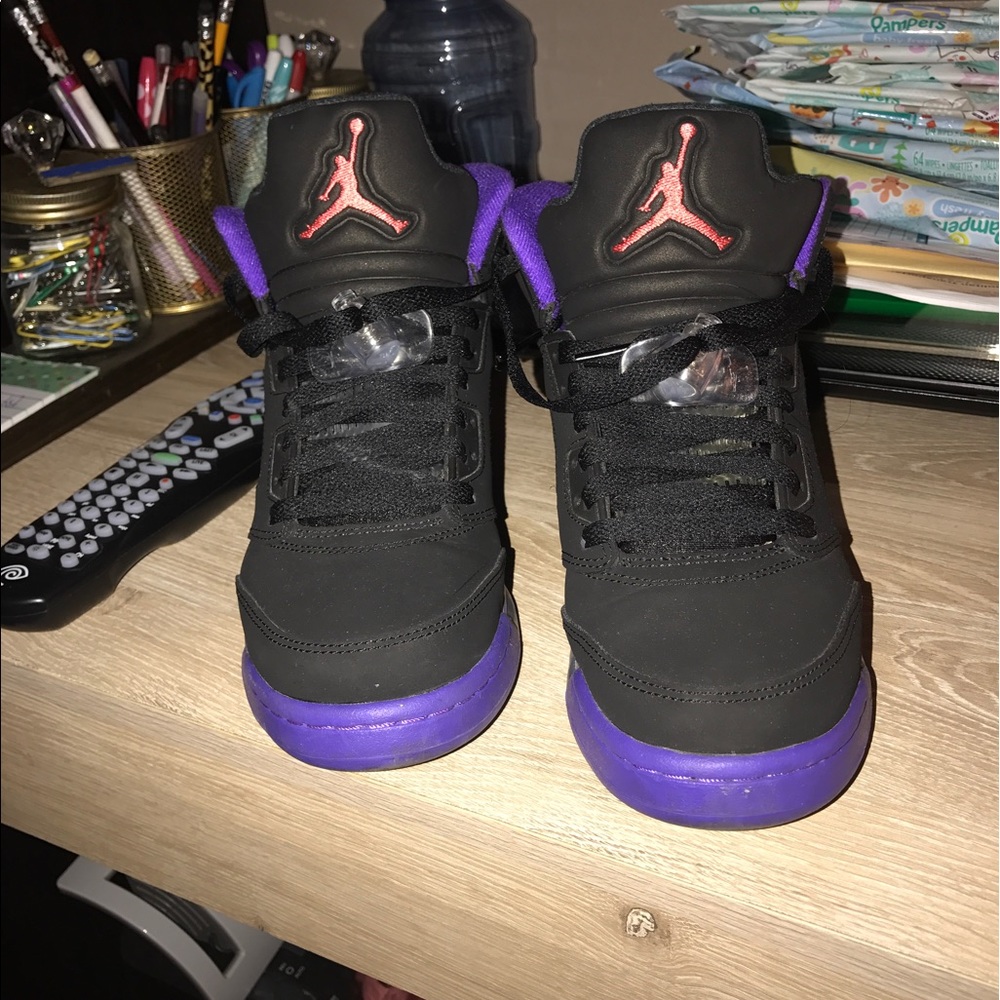Jordan Retro 5 size 7Y