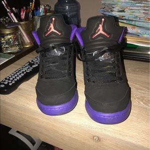 Jordan Retro 5 size 7Y
