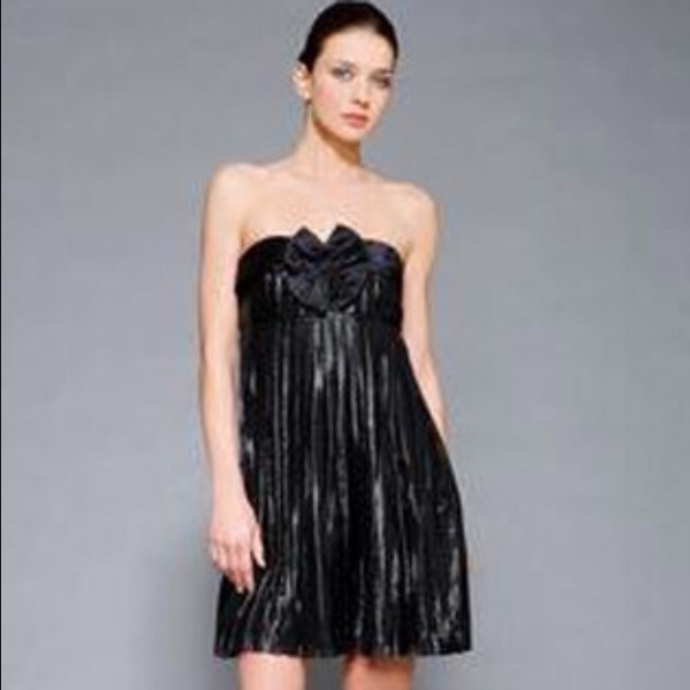 Vera Wang Chiffon Strapless Pleat Dress Navy Small