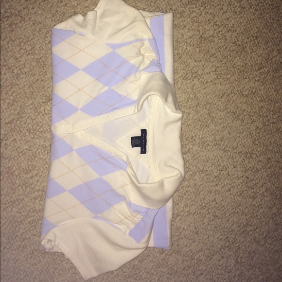 Tommy Hilfiger Women's V-Neck Collared Top - Picture 2 of 4