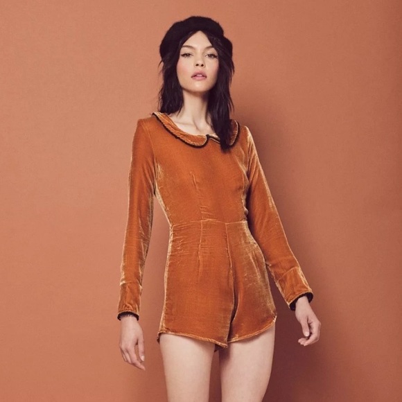 NWT For Love & Lemons Collette Silk Velvet Romper - Picture 3 of 4