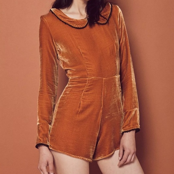 NWT For Love & Lemons Collette Silk Velvet Romper - Picture 4 of 4