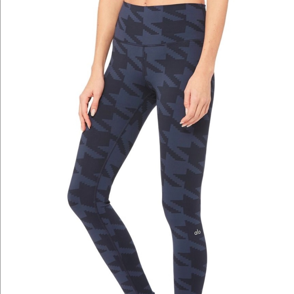 NWT ALO Yoga High Waisted Airbrush Legging