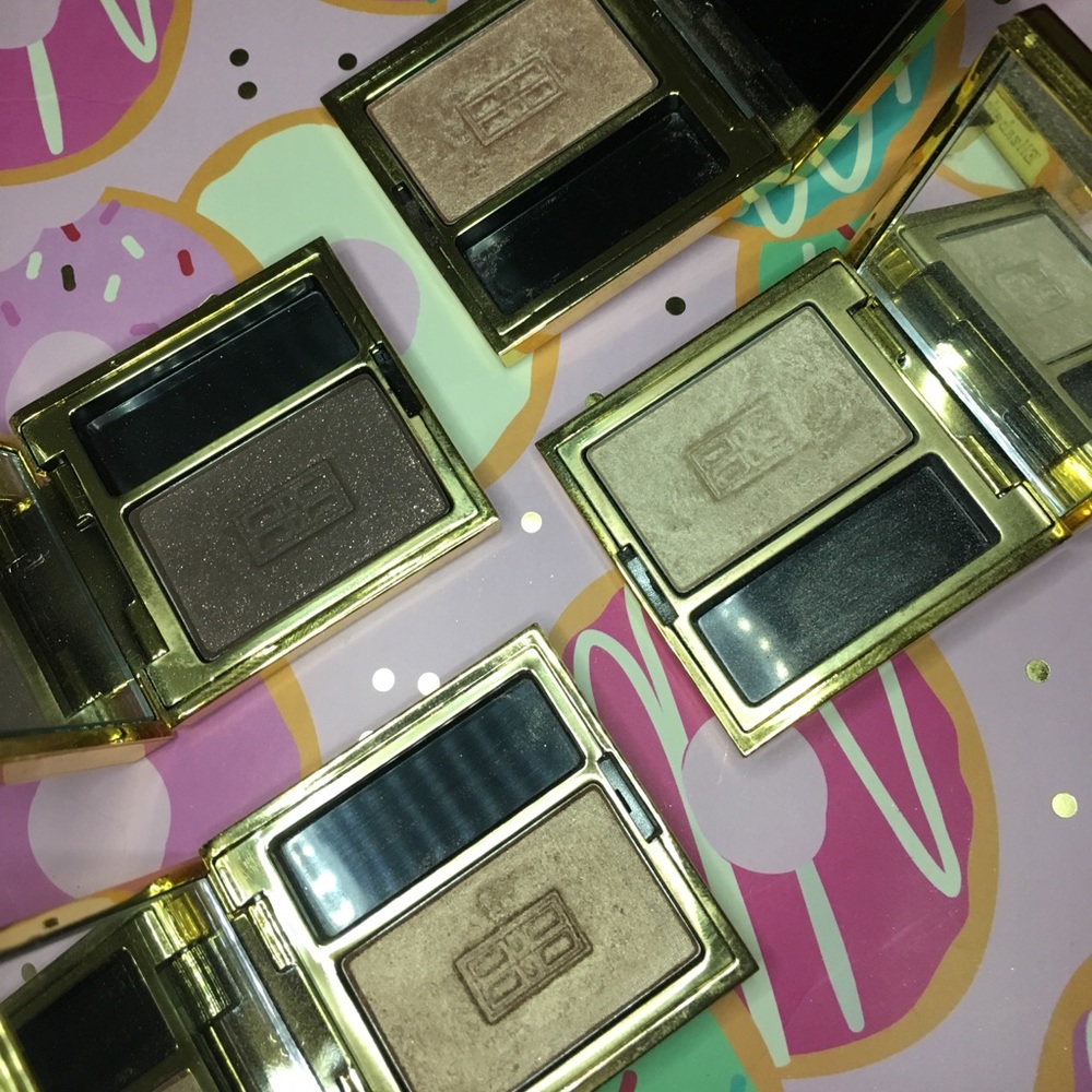 Sale! Elizabeth Arden eyeshadow bundle