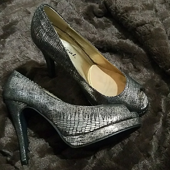 Silver Peep Toe Pumps - Picture 2 of 4