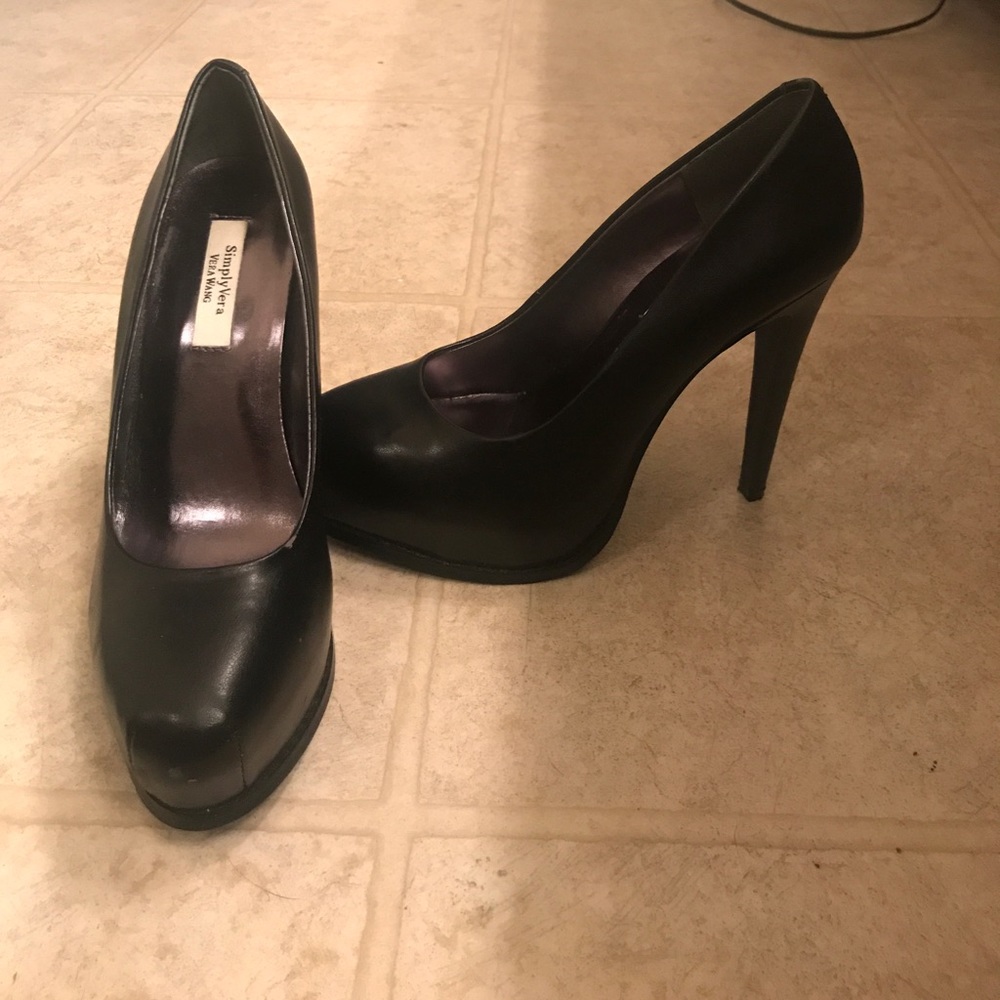 Vera Wang heels