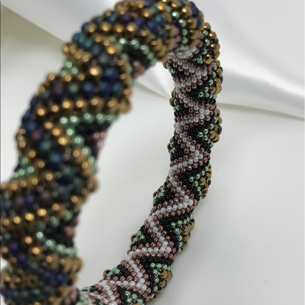 Beaded Bangle - Picture 3 of 4