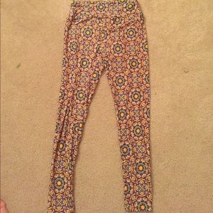 Lularue leggings OS NEVER WORN