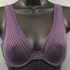 Victoria's Secret unlined bra 32D