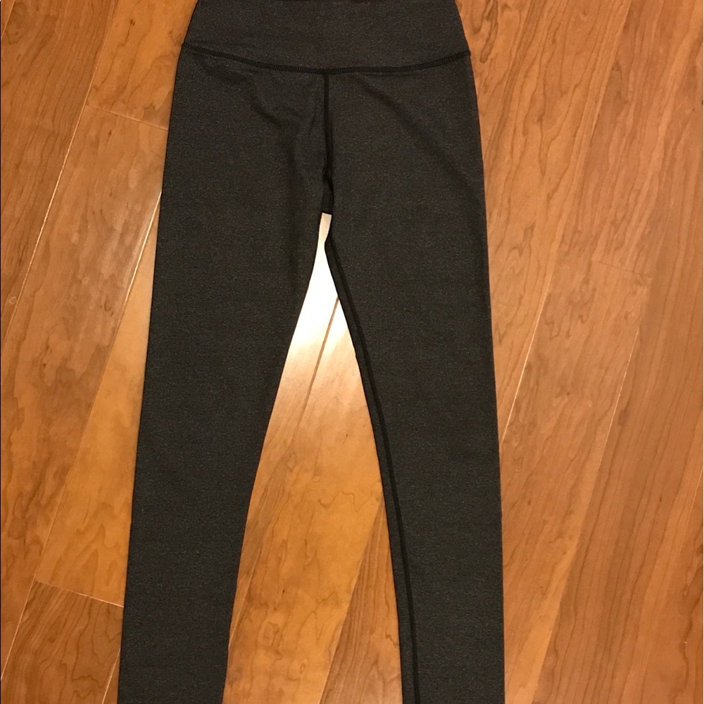 Lululemon EUC Wunder Under Pant Sz 6 Charcoal grey
