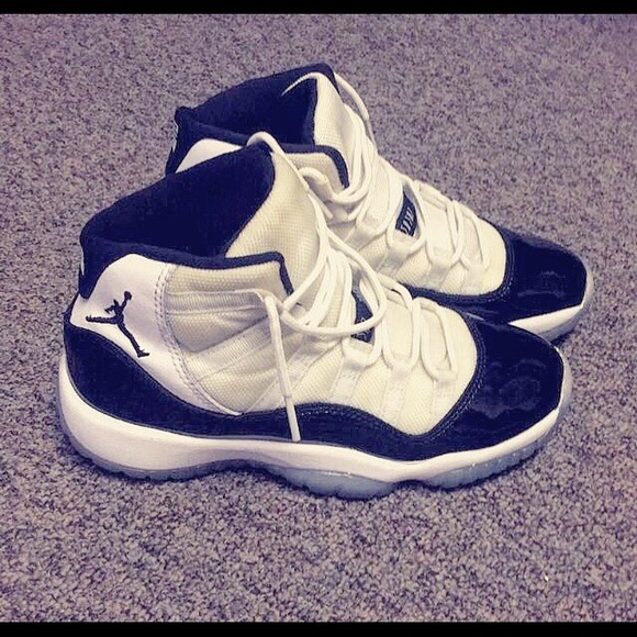Jordan 11s (Concords) Size 4