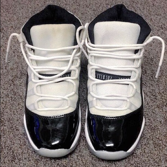 Jordan 11s (Concords) Size 4