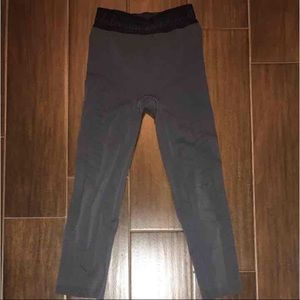 SOLD lululemon time warp leggings 🍋