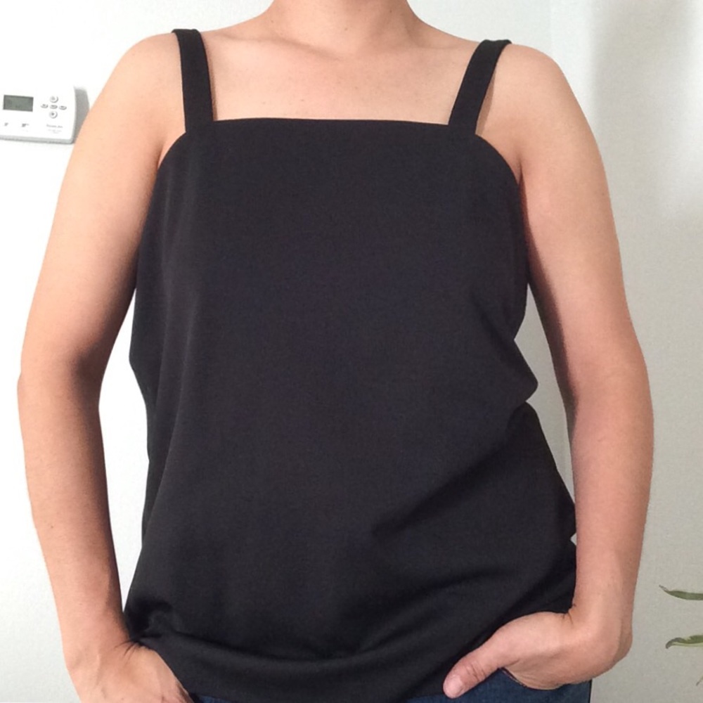 DONATING 9/5 vintage spaghetti straps black top