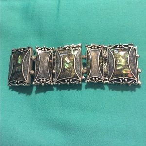 Vintage look stretch bracelet
