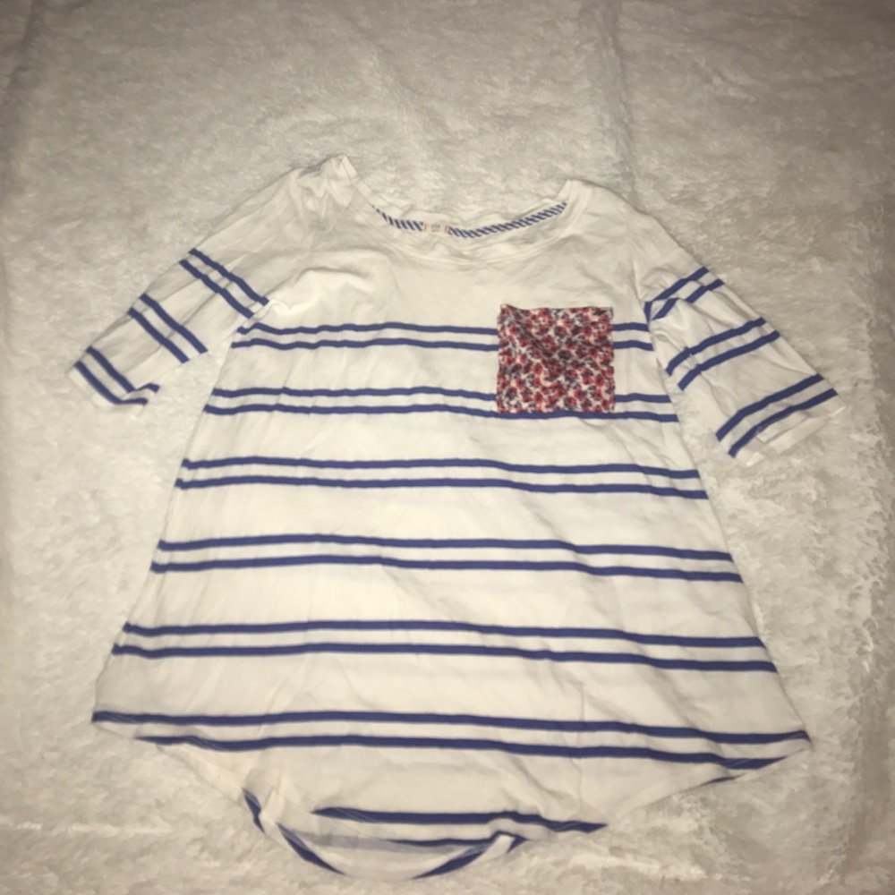 T. La/Anthropology  Blouse with Floral Pocket!