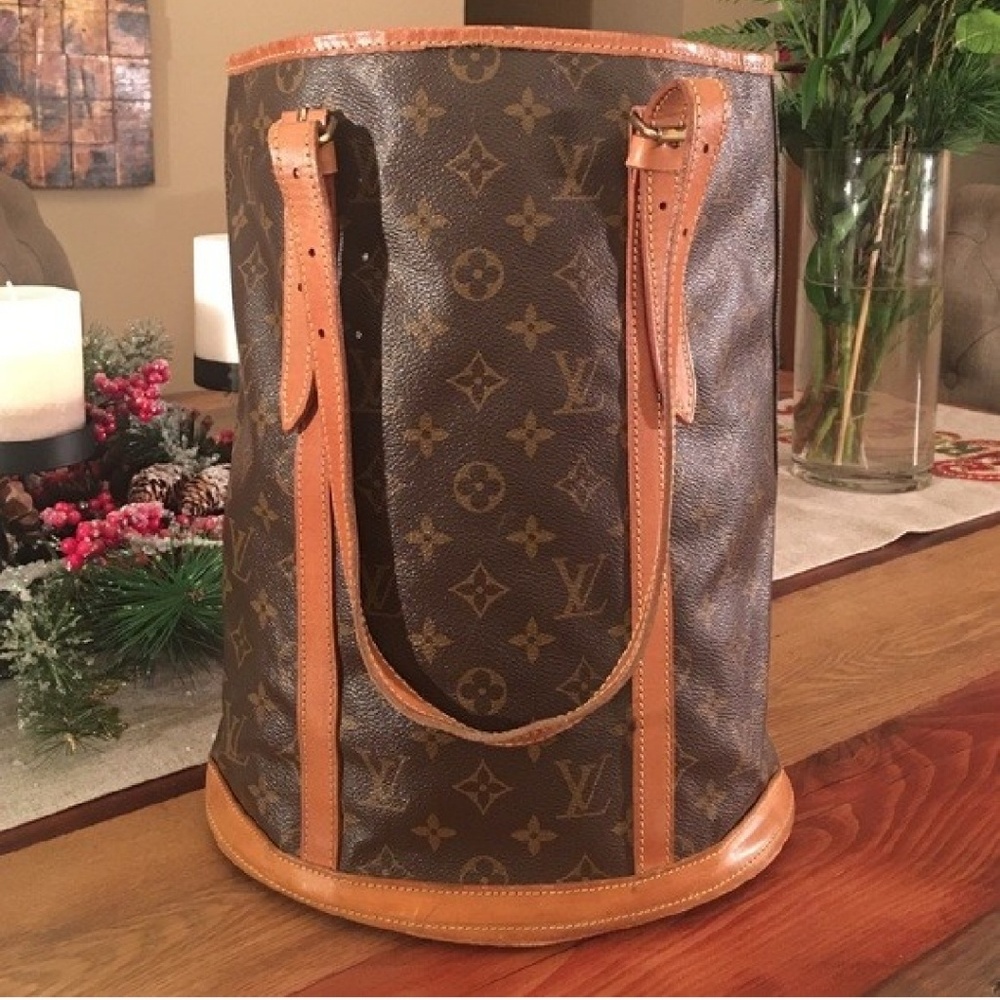 Authentic Louis Vuitton Bucket GM