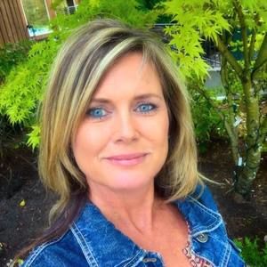 Meet your Posher, Becky