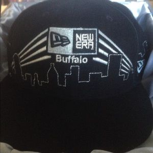 New era 100% cashmere fitted size 8 never worn