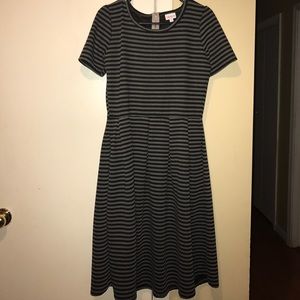 LuLaRoe Amelia Dress with Pockets size Large