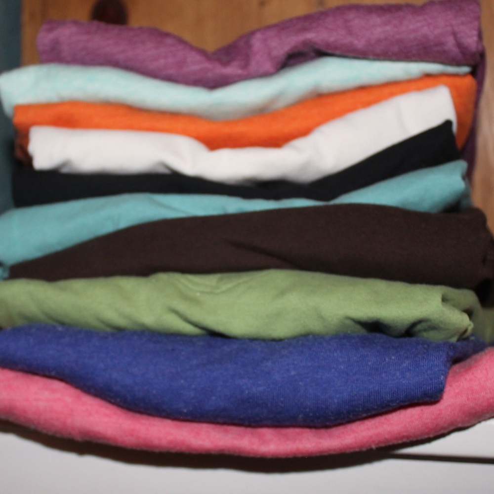 Wet Seal V-Neck LOT