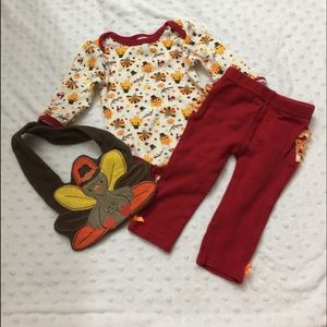 Thanksgiving outfit with bib