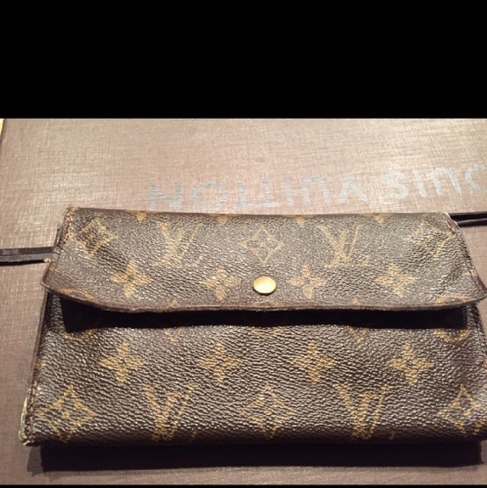 Authentic Louis Vuitton Wallet
