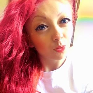 Meet your Posher, Gladys