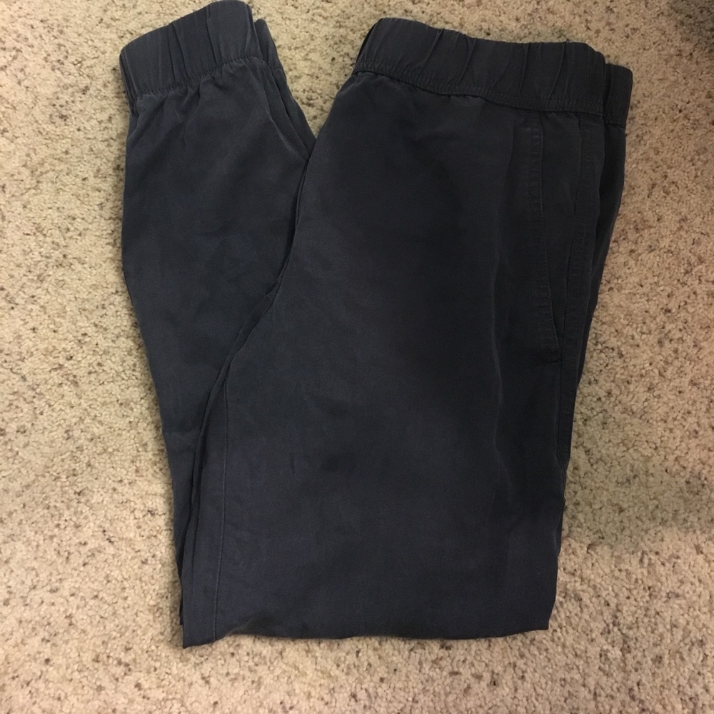 Gray GAP women's joggers