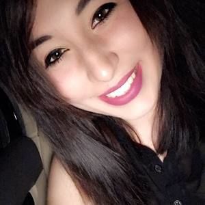 Meet your Posher, Rayven