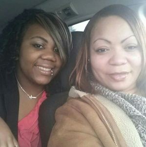 Meet your Posher, Shawnyetta