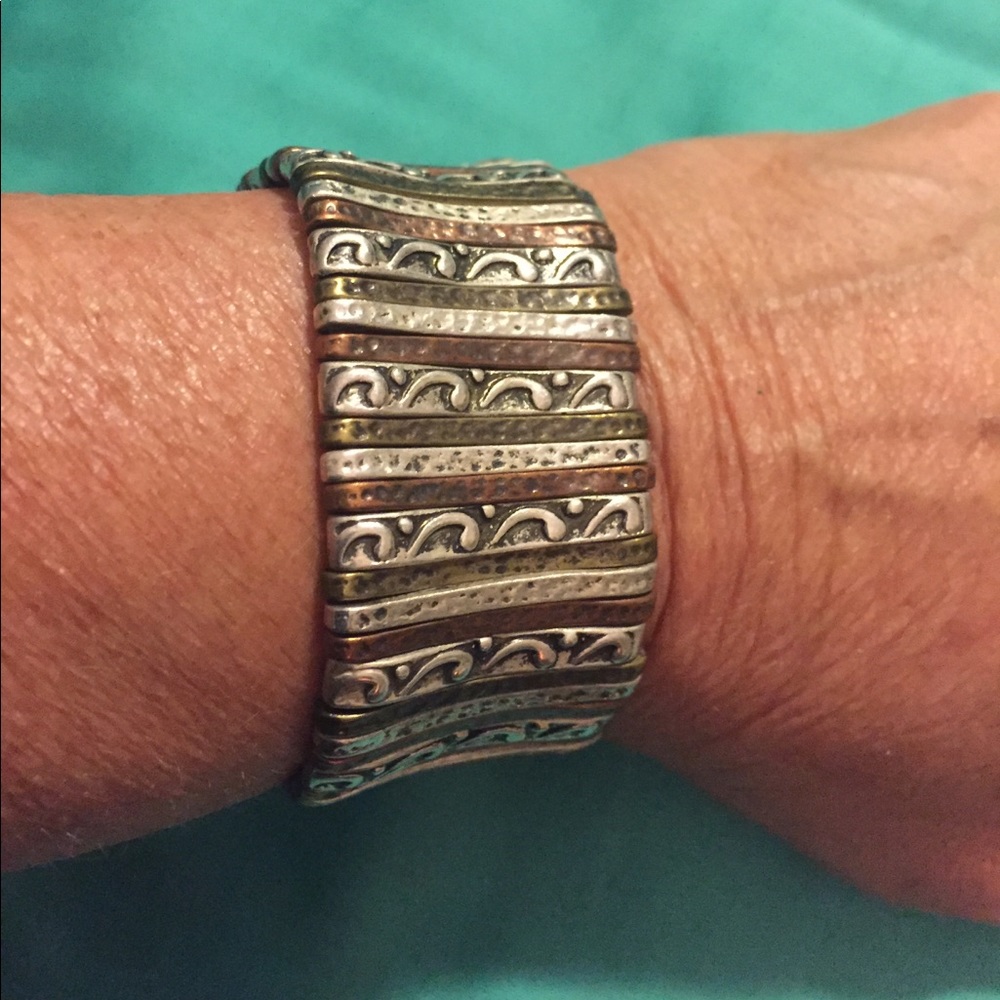 Chico's tricolor stretchy bracelet