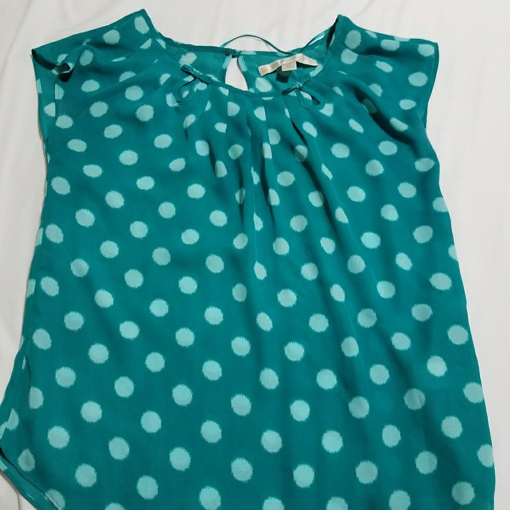 3 for $10👕Lauren Conrad Polka Dot Short Sleeve