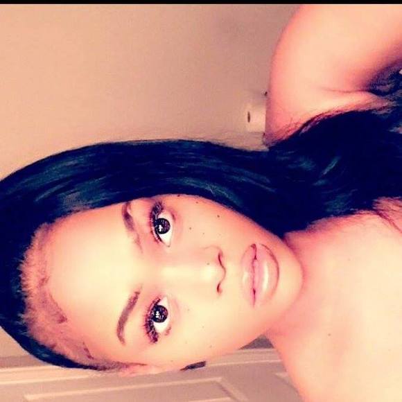 Meet your Posher, Twylah - Picture 1 of 1