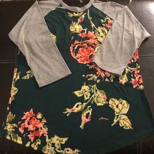 🦄Unicorn🦄 LuLaRoe Randy Size Large