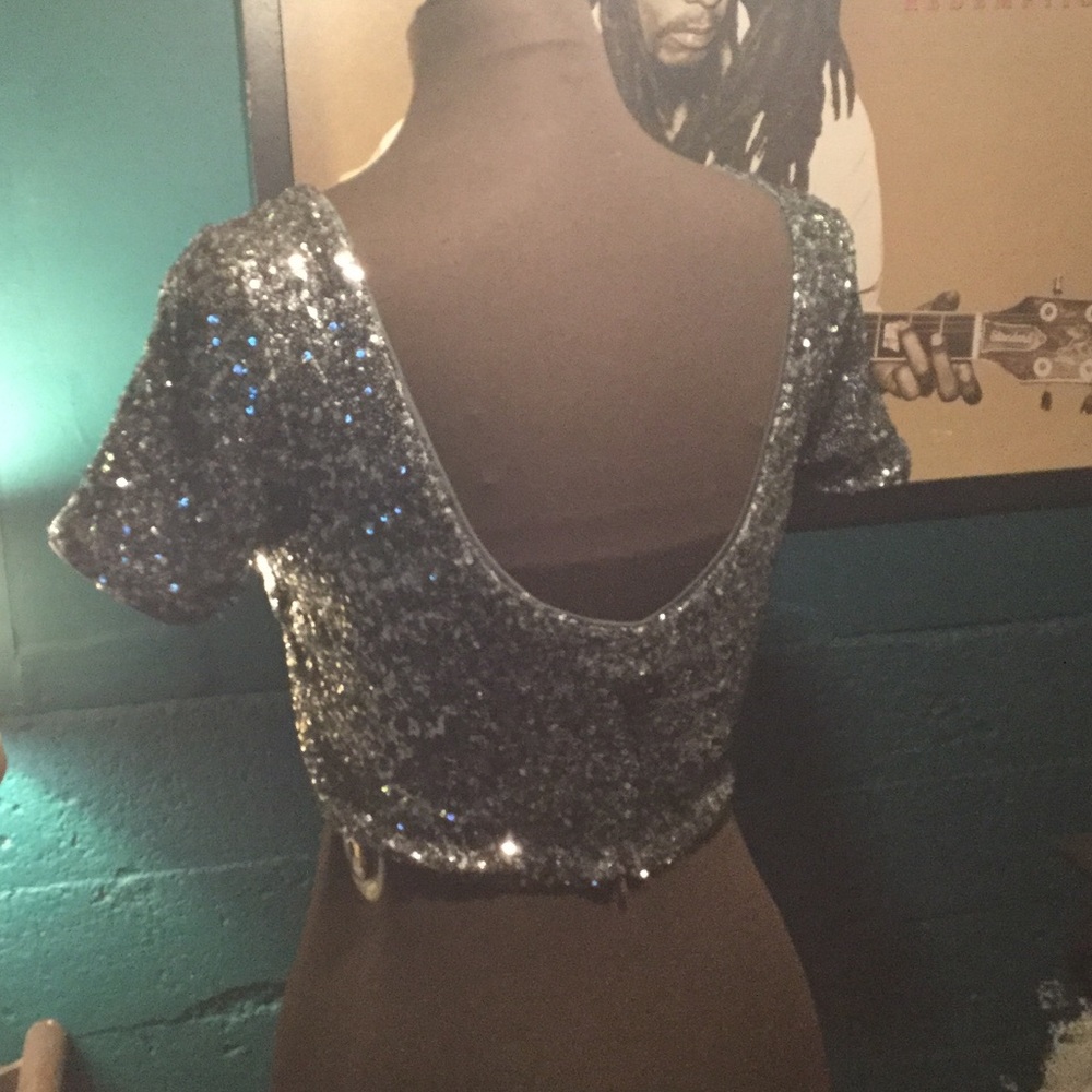 Crop top - Picture 3 of 4