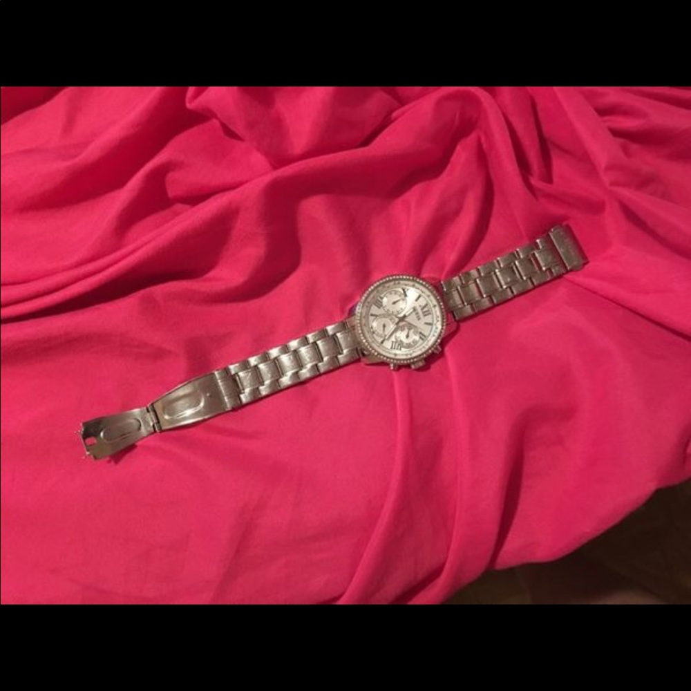 GUESS WATCH - Picture 3 of 3