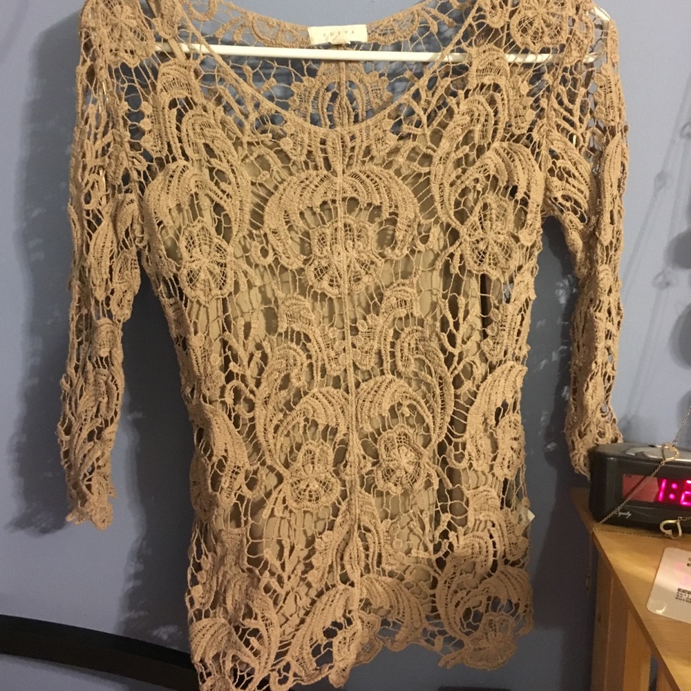 🌸SOLD🌸 Crochet shirt