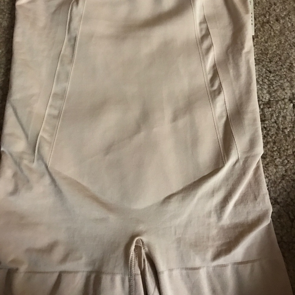 Spanx - Picture 4 of 4