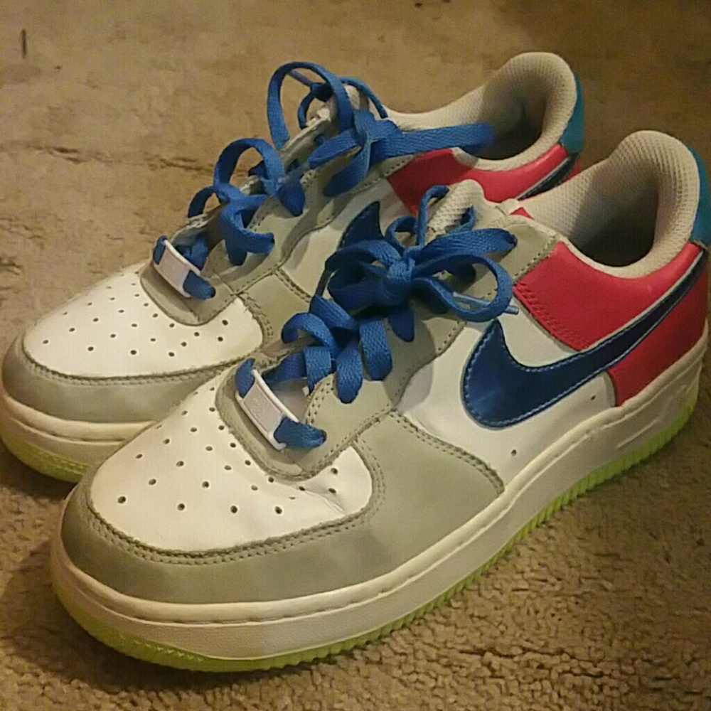 NIKE AIR shoes