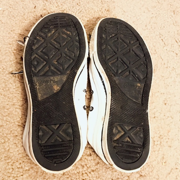 Converse shoes. Size 5 - Picture 4 of 7