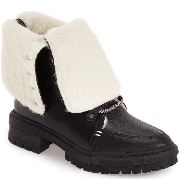 Lace Up Rugged Combat Moto Boots - Picture 3 of 4