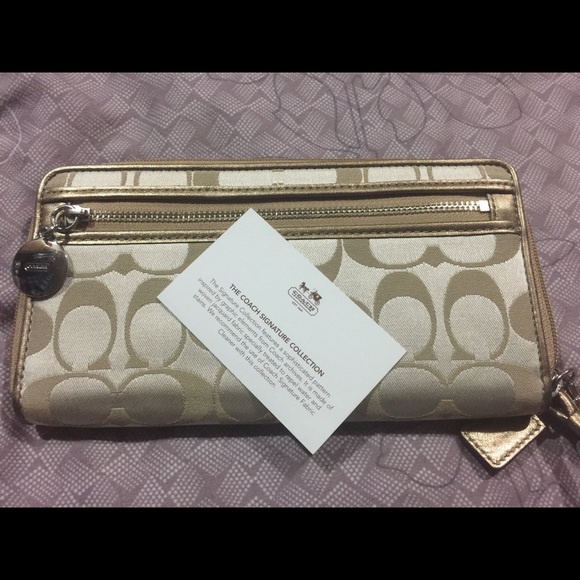 Coach Signature Wristlet - Picture 3 of 4
