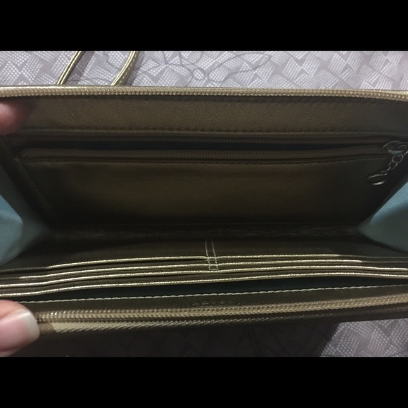 Coach Signature Wristlet - Picture 4 of 4