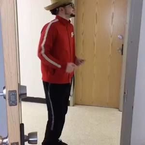 Meet your Posher, Jayton