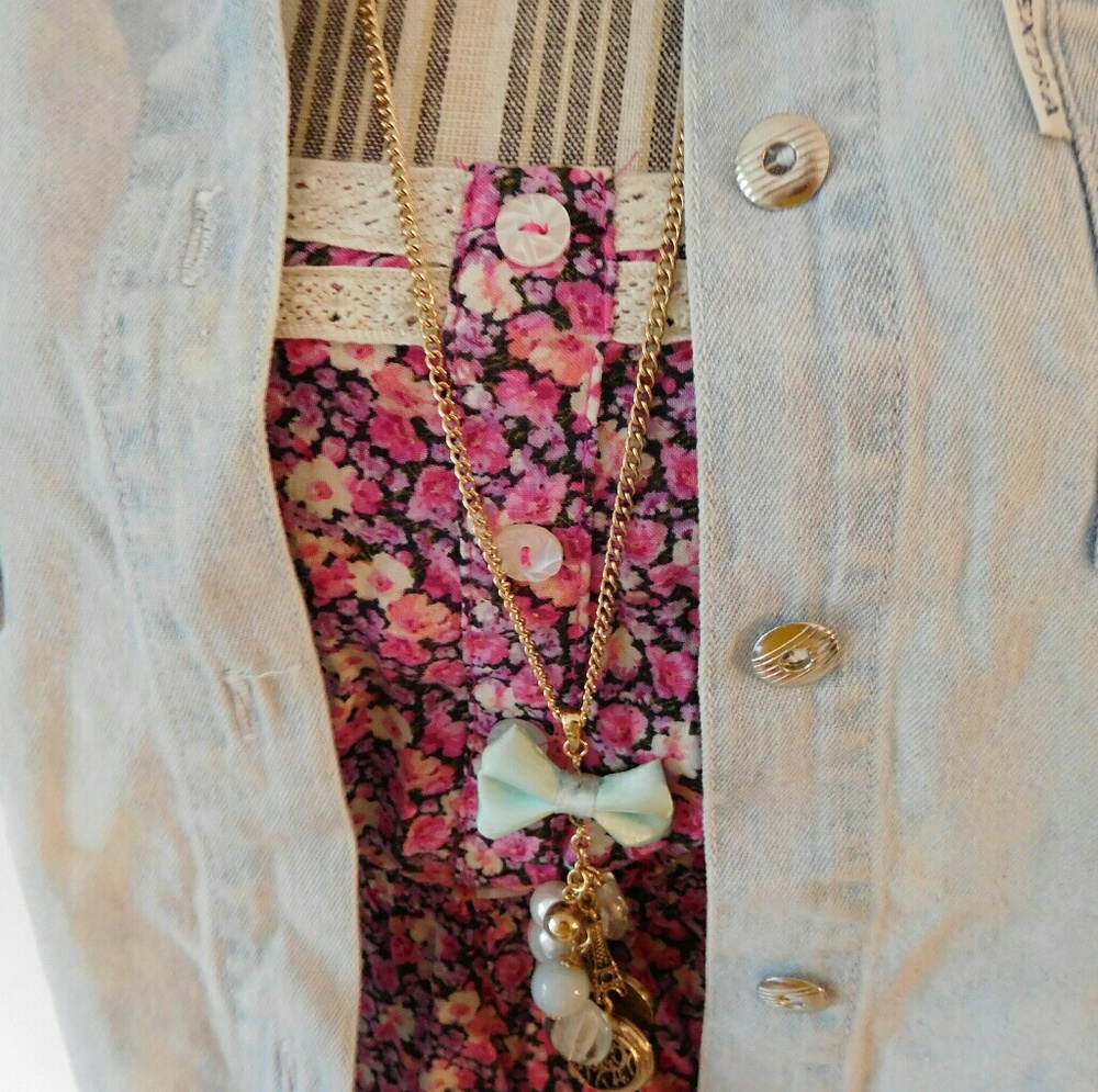 Gold necklace